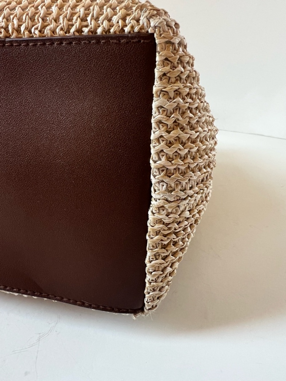 Relativity Woven Straw Tote Bag with Brown Leather Handles Beachy Coastal - Picture 9 of 11